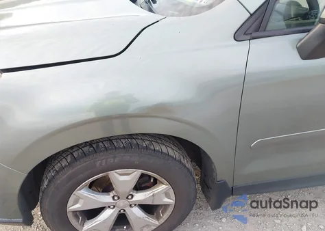 2016 Subaru Forester 2.5I Premium z USA, uszkodzony, nr VIN JF2SJADC7GG501664